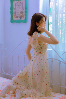 美丽姑娘电影高清免费播放